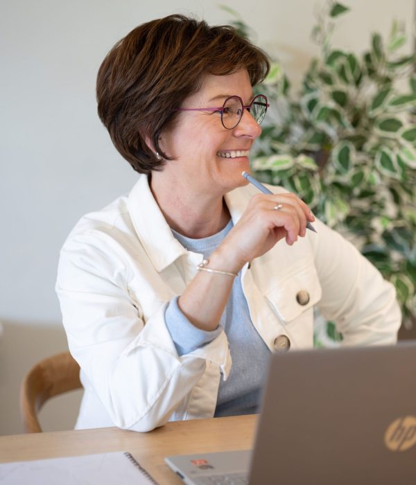 Laurence Helas home & office organiseur qui vous aide à optimiser des espaces de vie et de travail